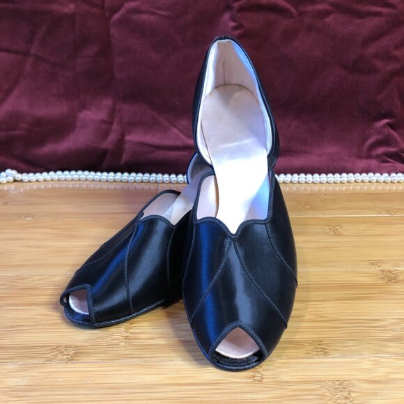 Vintage sz 9 Black Satin Pink Lined Bedroom Slippers Boudoir Pinup Glamour Glam - Picture 4 of 7